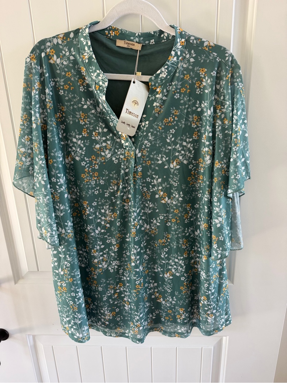 Tineson Green Floral Flutter-Sleeve Blouse